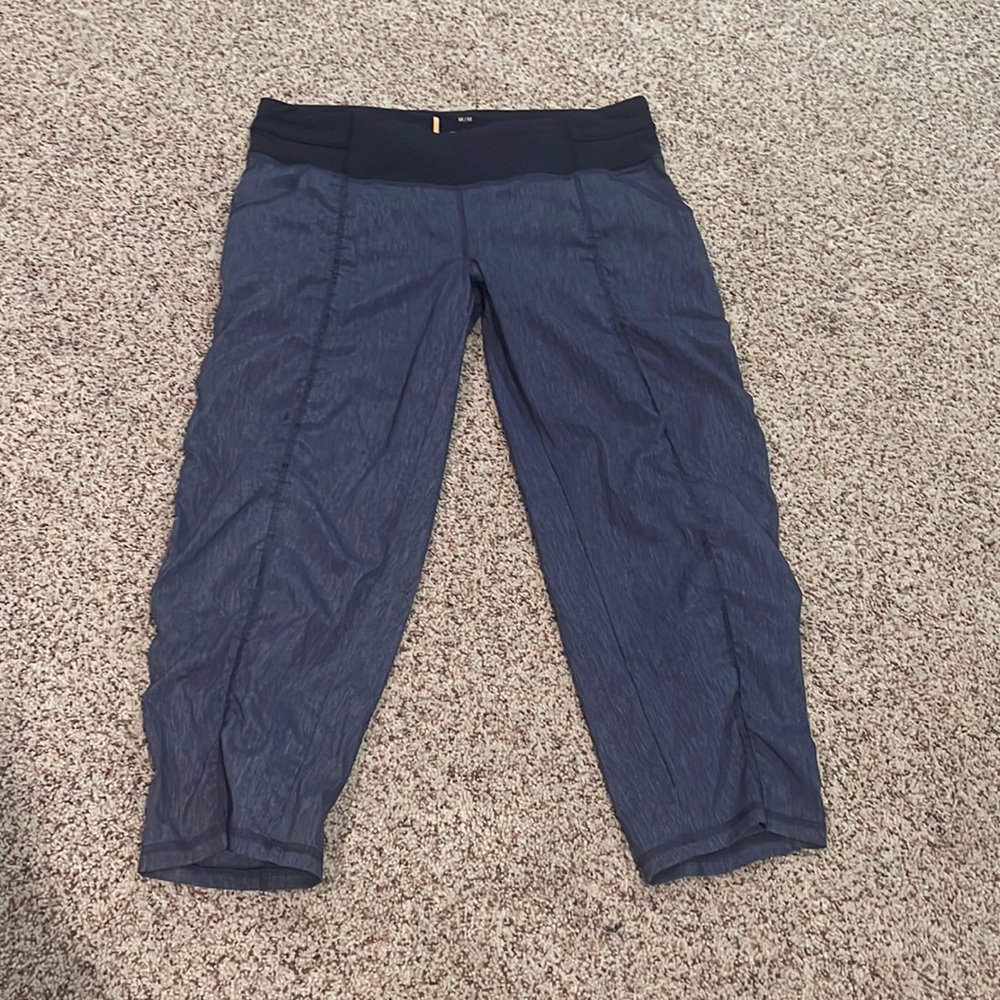 lucy navy capris